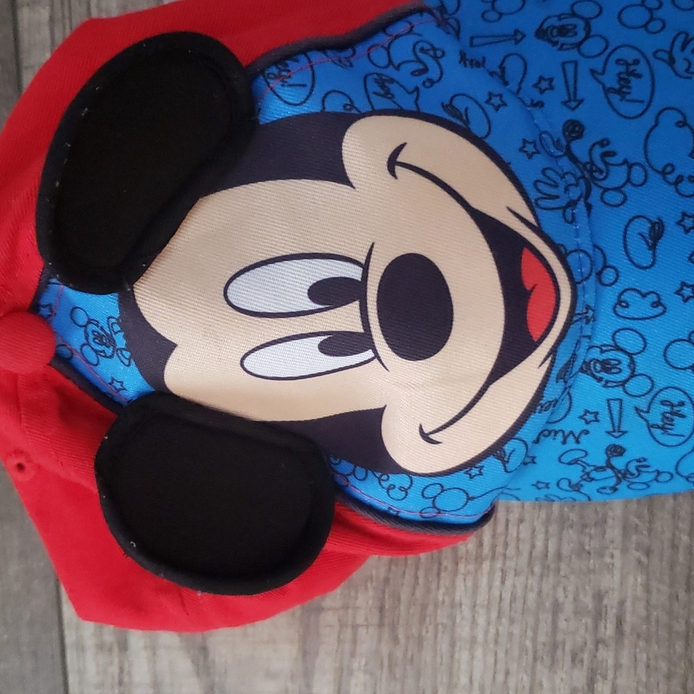 Disney Mickey Mouse hat - Picture 2 of 7